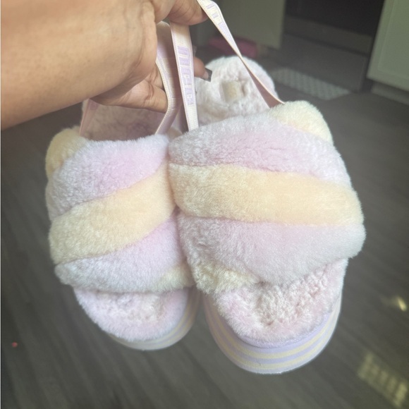UGG Fluff Yeah Slide Sandals – Pastel Platform, Size 10 Women’s - Picture 1 of 4
